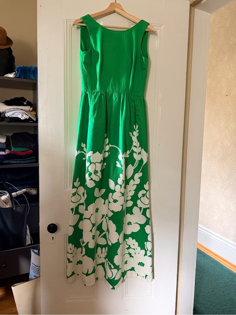 Women's Green Sleeveless Maxi Dress with Floral Appliqué